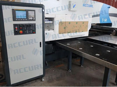 Punzonadora de torreta hidráulica CNC 30 Ton