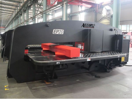 Punzonadora CNC de torreta