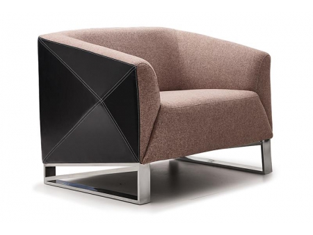Set de sillones de tela y cuero moderno