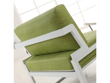 Sillón con marco de metal