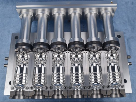 Moldes de soplado para sopladoras lineales