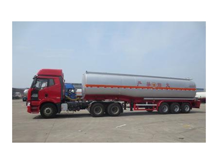 Semirremolque tanque de acero inoxidable para líquidos