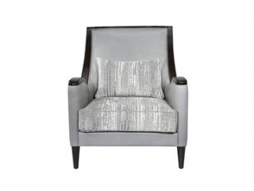 Sillón de cuero con marco de madera