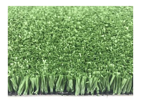 Césped para tenis con filamentos de forma fibrilada GMD