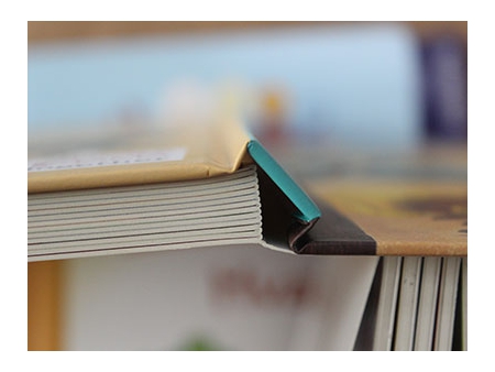 Máquina automática para colocar bloques de libros con tapas duras KMD