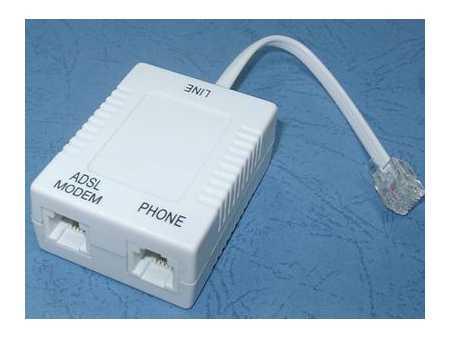 Filtro ADSL, 1 macho RJ11 a 2 hembras RJ11