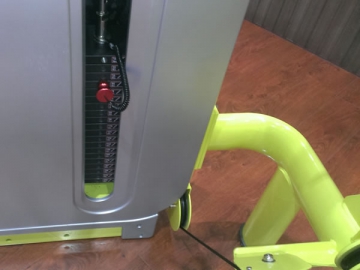 Máquina para curl de piernas invertido