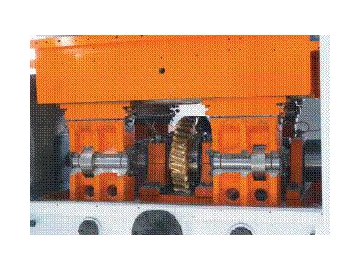 Máquina troqueladora y plegadora para cartón corrugado automática