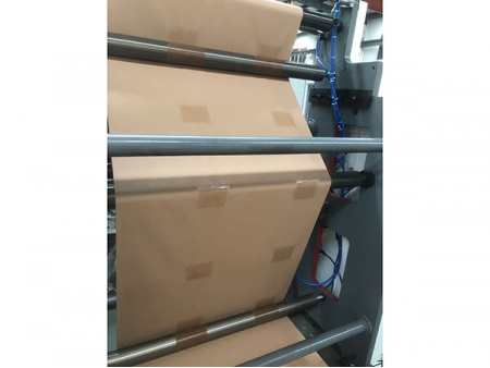 Máquina para fabricar bolsa de papel con fondo cuadrado con ventana