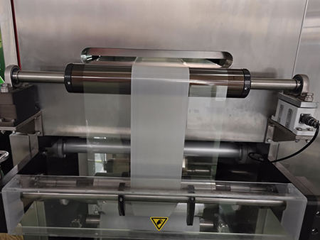 Máquina automática para la producción de película delgada oral