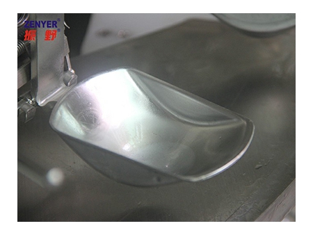 Rompedora de huevos 501B (8000 huevos/hora)