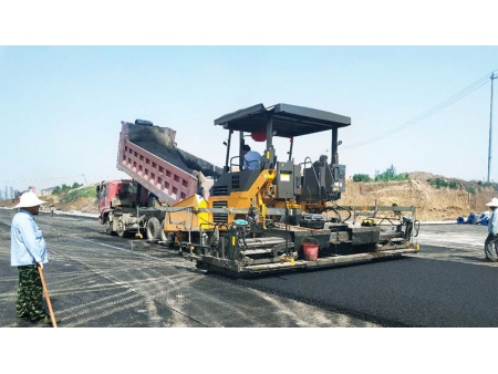 Pavimentadora de Asfalto GYA9000; Asfaltadora; Extendedora de Asfalto