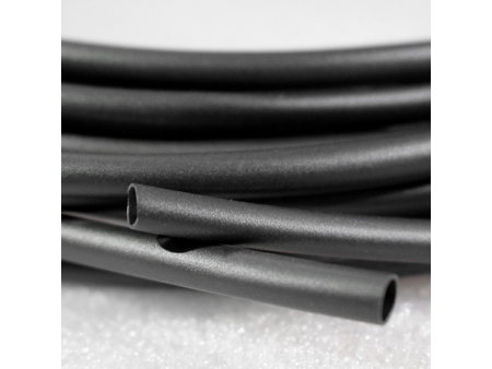 Tubo termoretráctil flexible resistente a los productos químicos