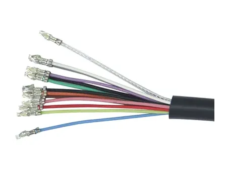 Máquina crimpadora de terminales para control de ruido (Mute)