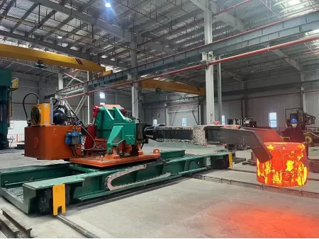 Manipulador de forja sobre rieles (0.3-50 toneladas)