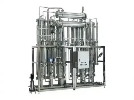 Destilador de agua multiefecto