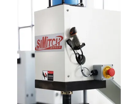 Prensa clinchadora (prensa de piso con marco en C de 15 toneladas)