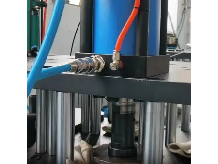 Accionamiento neumohidráulico (con cilindro de trabajo independiente), serie HZ