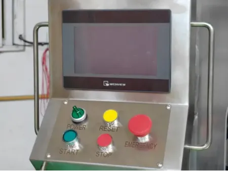 Enjuagadora de botellas automática
